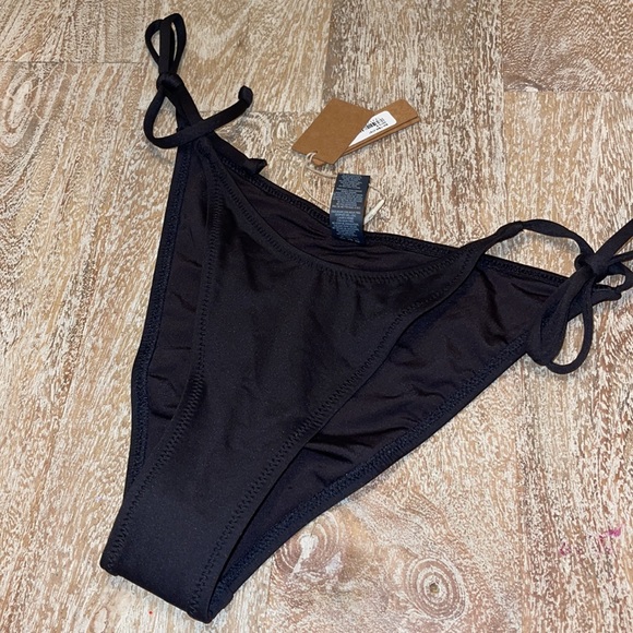 NWT Skims Signature Swim Dippy Tie Swim Bottoms in Onyx - size Small - Picture 4 of 5